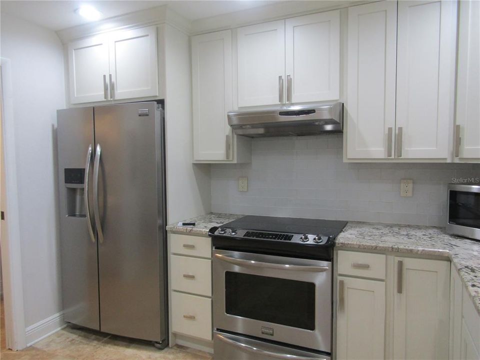 For Sale: $358,900 (3 beds, 2 baths, 1453 Square Feet)