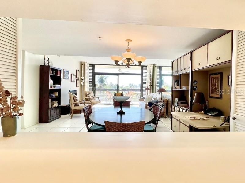 For Sale: $849,000 (2 beds, 2 baths, 1392 Square Feet)