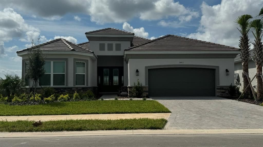 Recently Sold: $933,631 (4 beds, 3 baths, 3004 Square Feet)