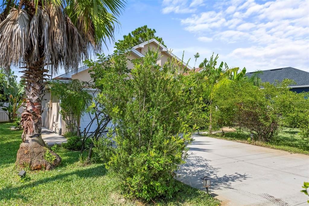 For Sale: $324,900 (3 beds, 2 baths, 1361 Square Feet)