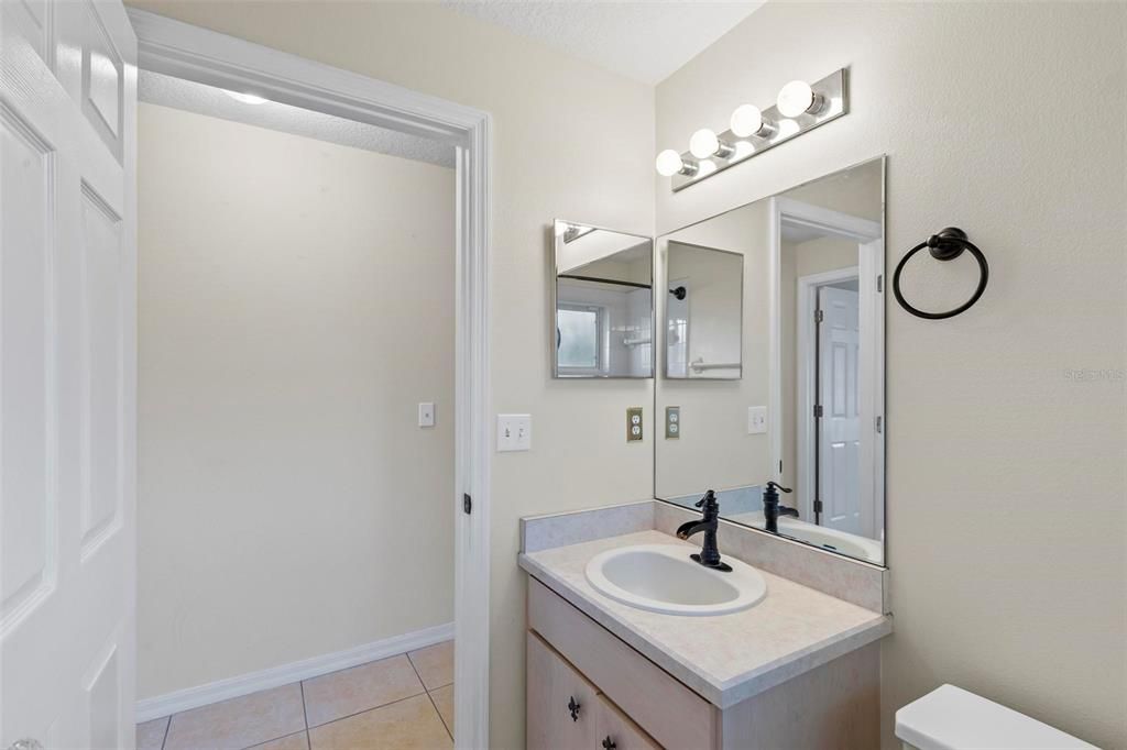 For Sale: $324,900 (3 beds, 2 baths, 1361 Square Feet)