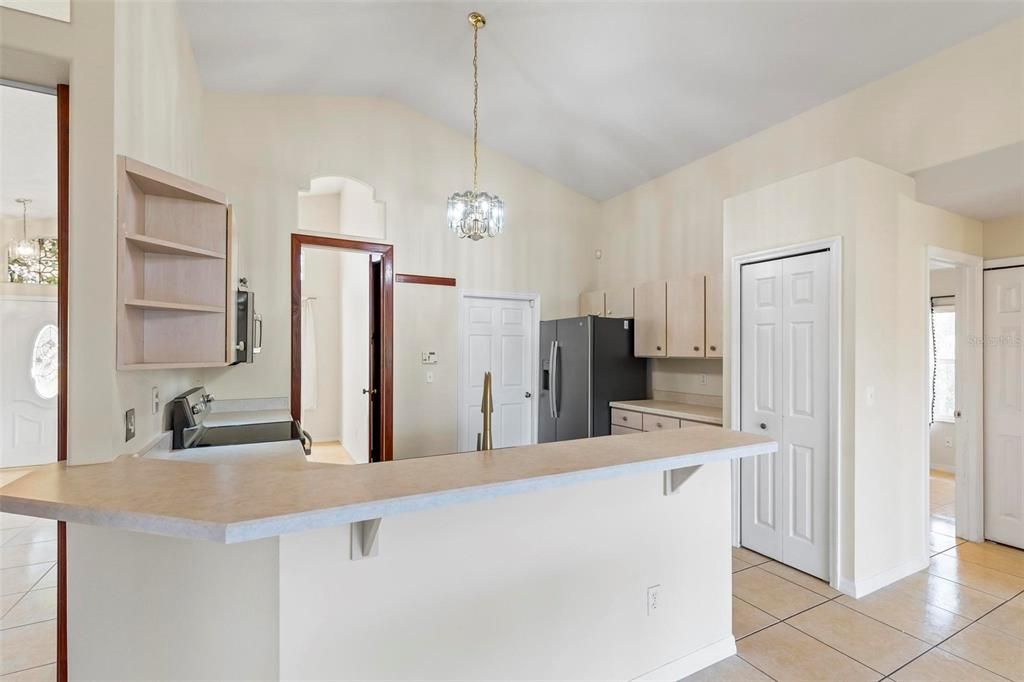 For Sale: $324,900 (3 beds, 2 baths, 1361 Square Feet)