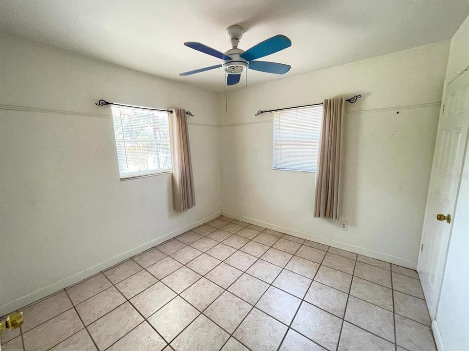 For Rent: $2,199 (3 beds, 1 baths, 1202 Square Feet)