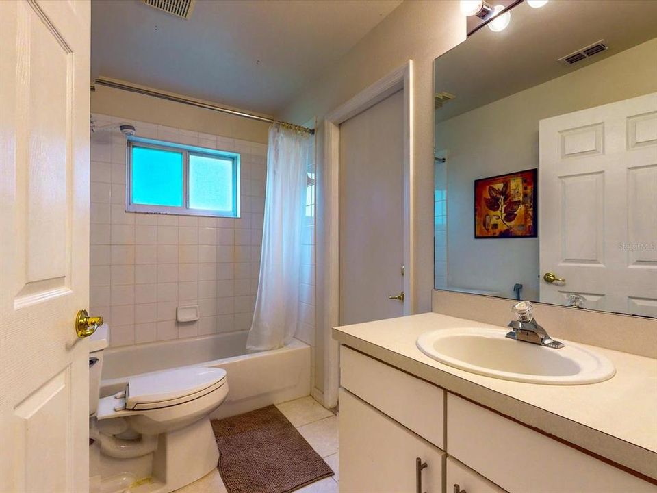 For Sale: $349,000 (3 beds, 2 baths, 1552 Square Feet)