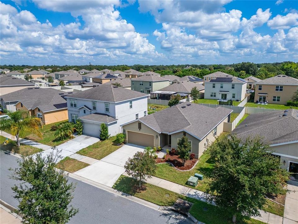 For Sale: $352,000 (3 beds, 2 baths, 1818 Square Feet)