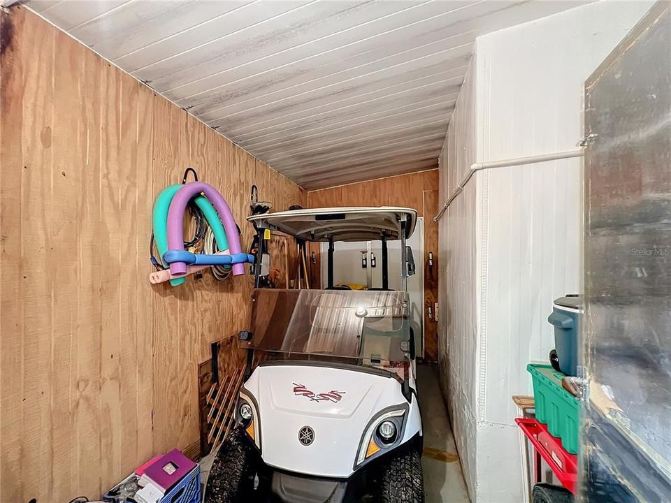 Golf car garage