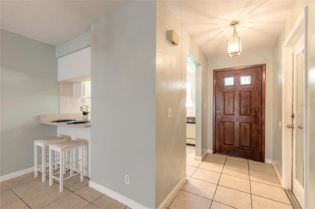 For Sale: $265,000 (2 beds, 2 baths, 1132 Square Feet)