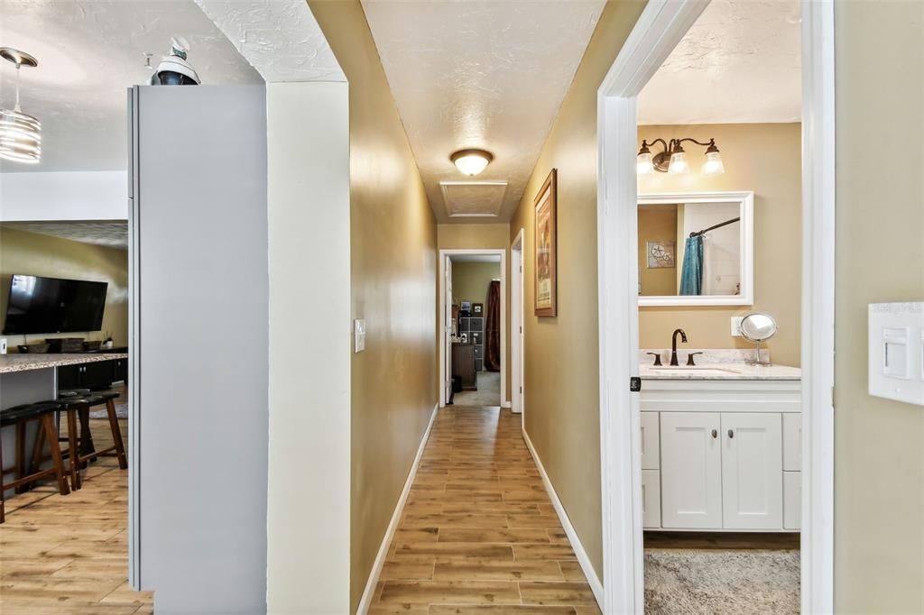 For Sale: $439,000 (2 beds, 2 baths, 2510 Square Feet)