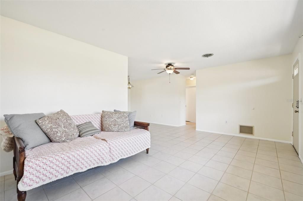 For Sale: $384,900 (3 beds, 2 baths, 1758 Square Feet)