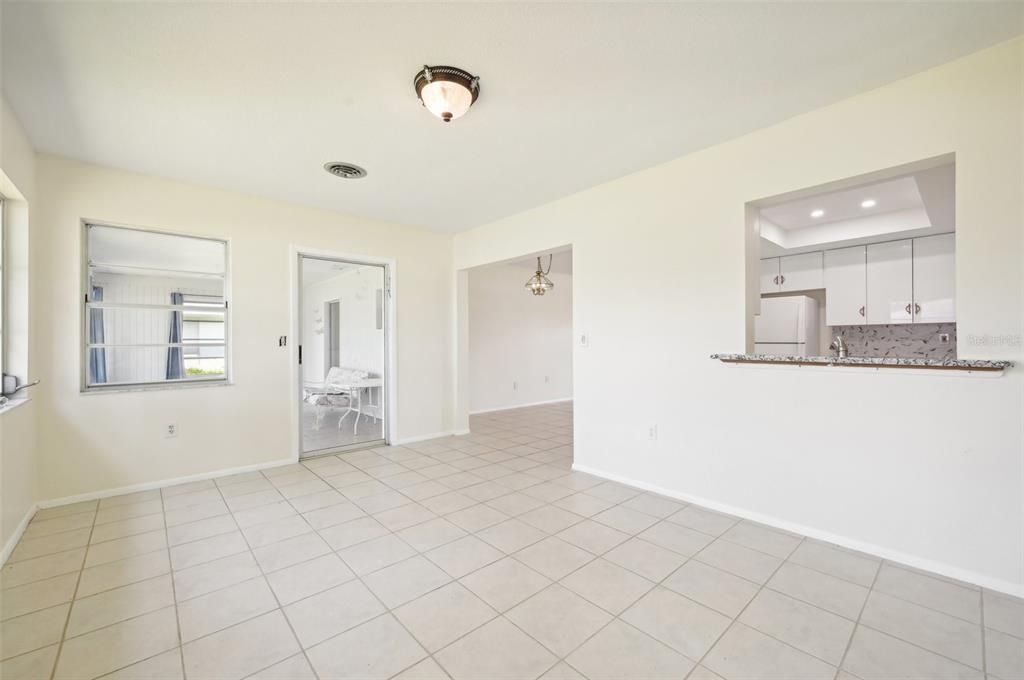 For Sale: $384,900 (3 beds, 2 baths, 1758 Square Feet)