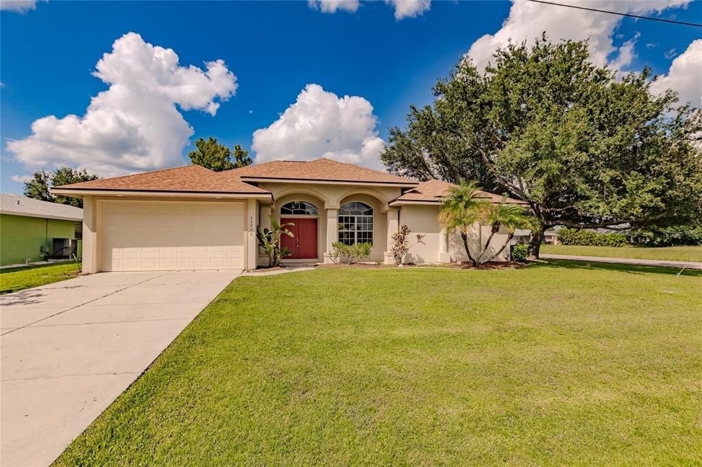 For Sale: $395,000 (3 beds, 2 baths, 2208 Square Feet)