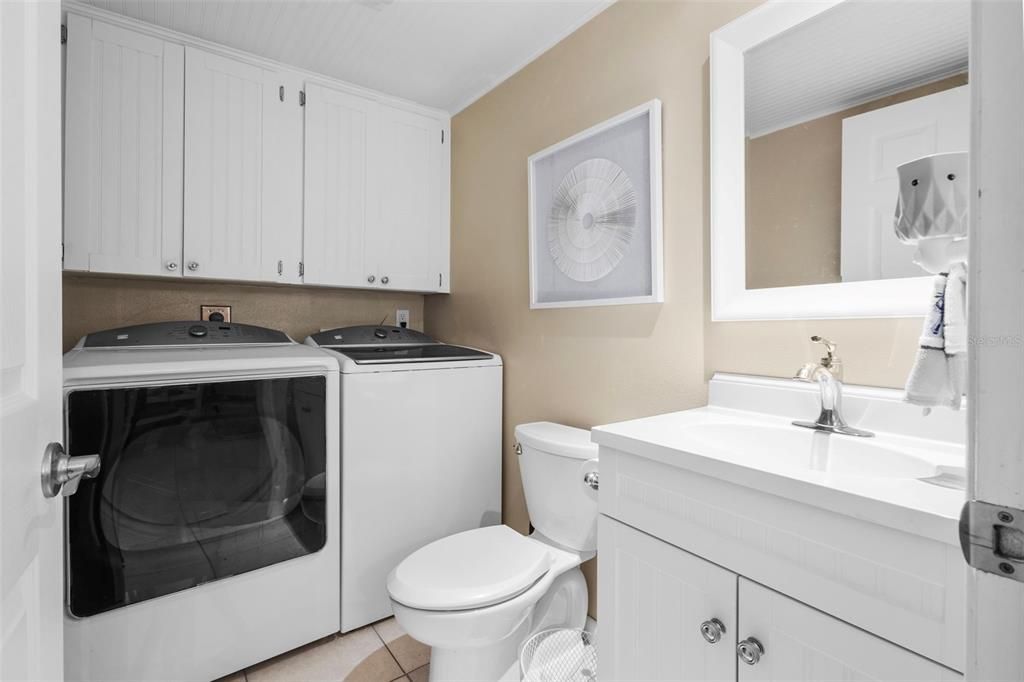 For Sale: $299,000 (2 beds, 2 baths, 1344 Square Feet)