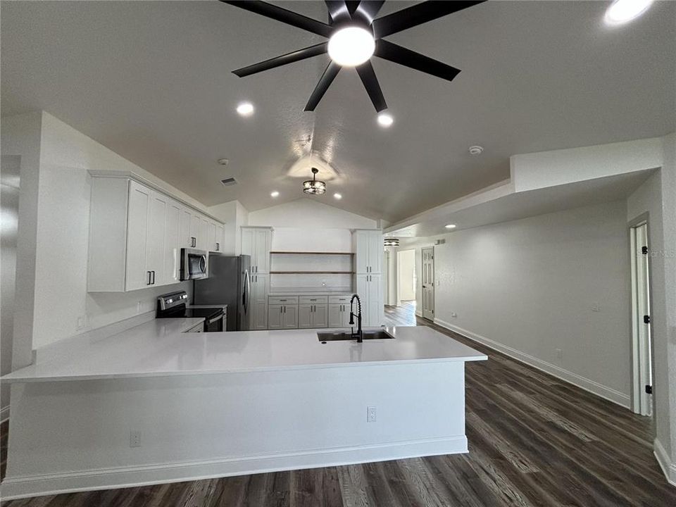 For Sale: $429,900 (4 beds, 2 baths, 2215 Square Feet)