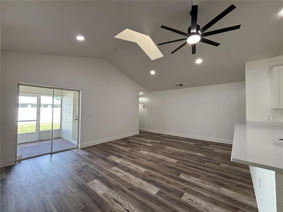 For Sale: $429,900 (4 beds, 2 baths, 2215 Square Feet)