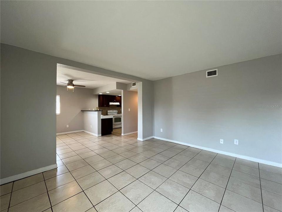 For Rent: $1,595 (2 beds, 2 baths, 700 Square Feet)