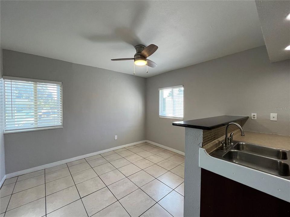 For Rent: $1,595 (2 beds, 2 baths, 700 Square Feet)