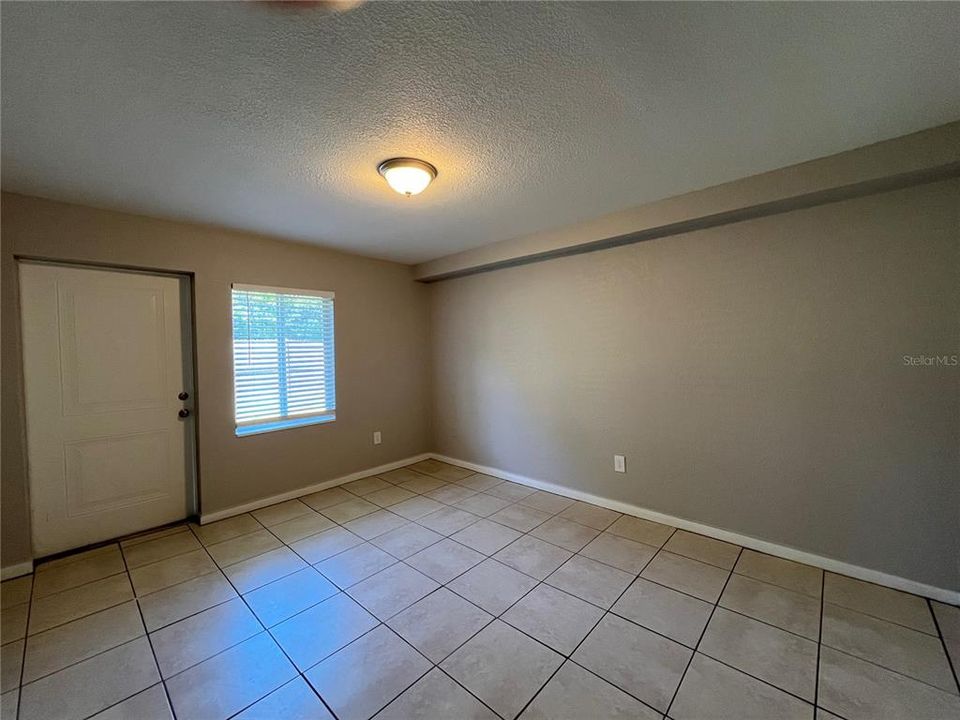 For Rent: $1,595 (2 beds, 2 baths, 700 Square Feet)