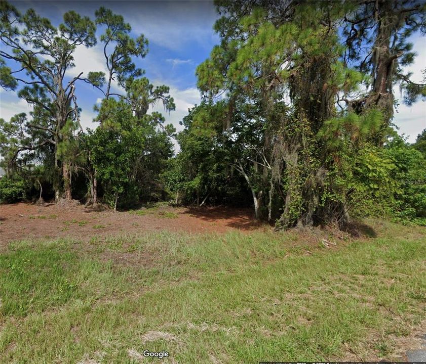 En Venta: $16,000 (0.24 acres)