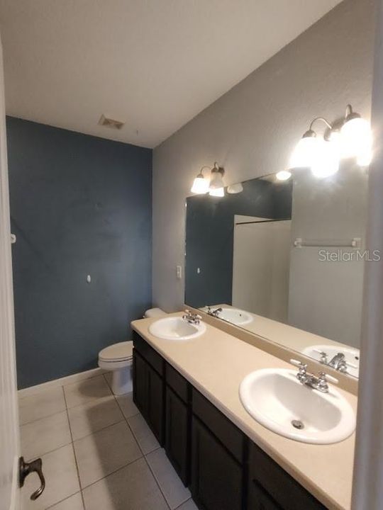 For Rent: $1,300 (2 beds, 2 baths, 1143 Square Feet)