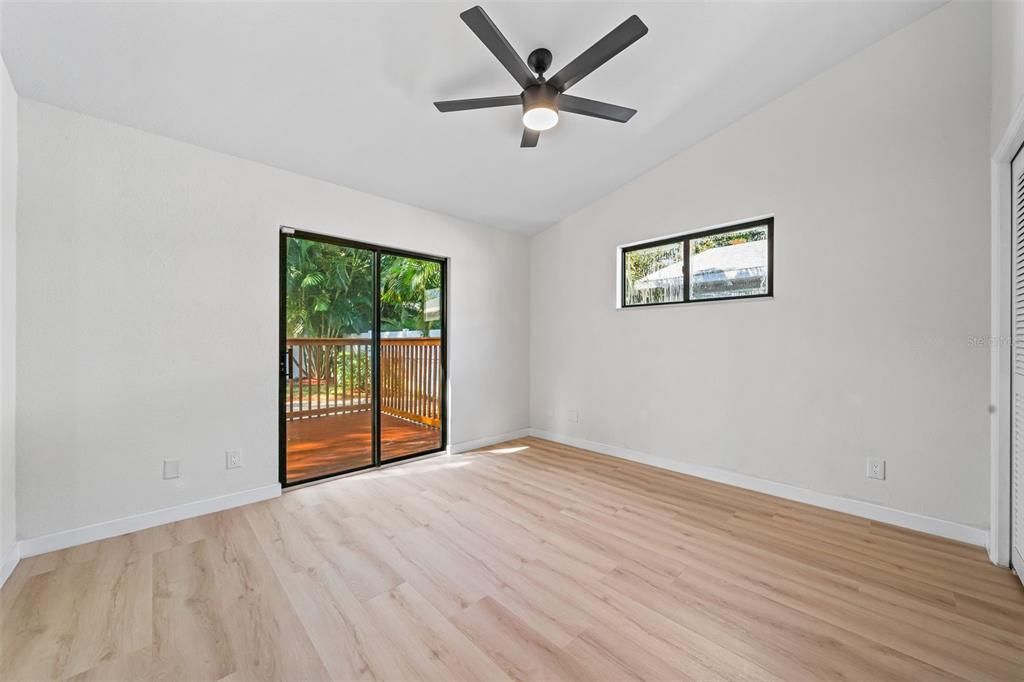 For Sale: $450,000 (3 beds, 2 baths, 1578 Square Feet)