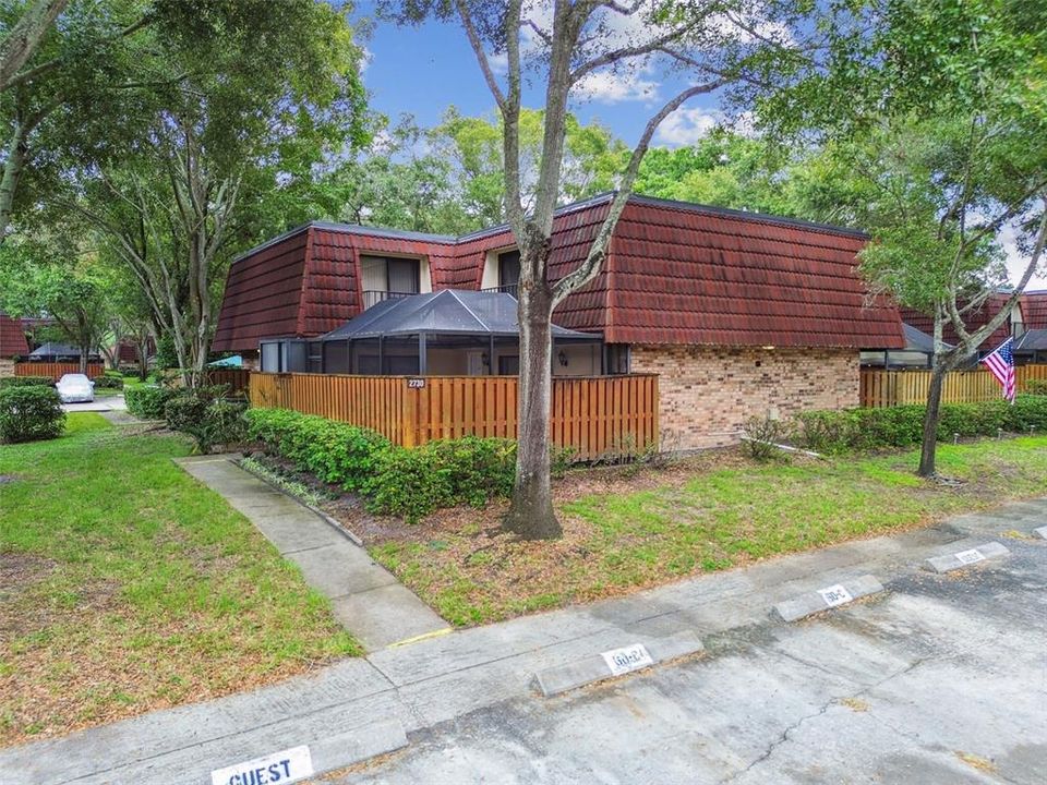 For Sale: $299,900 (2 beds, 2 baths, 1344 Square Feet)