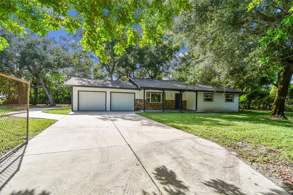 For Sale: $997,500 (3 beds, 2 baths, 1802 Square Feet)