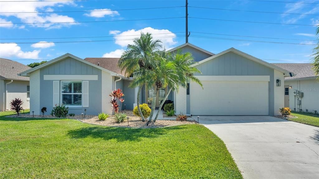 For Sale: $365,000 (3 beds, 2 baths, 1715 Square Feet)