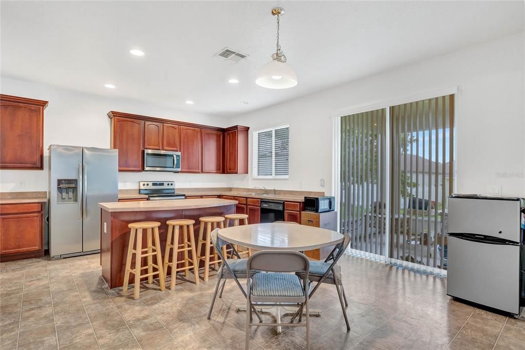 For Sale: $545,000 (4 beds, 2 baths, 2851 Square Feet)