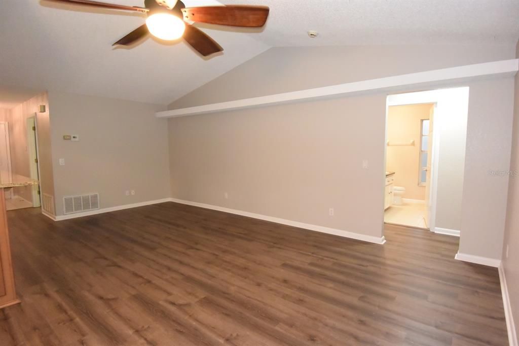 For Sale: $360,000 (3 beds, 2 baths, 1776 Square Feet)