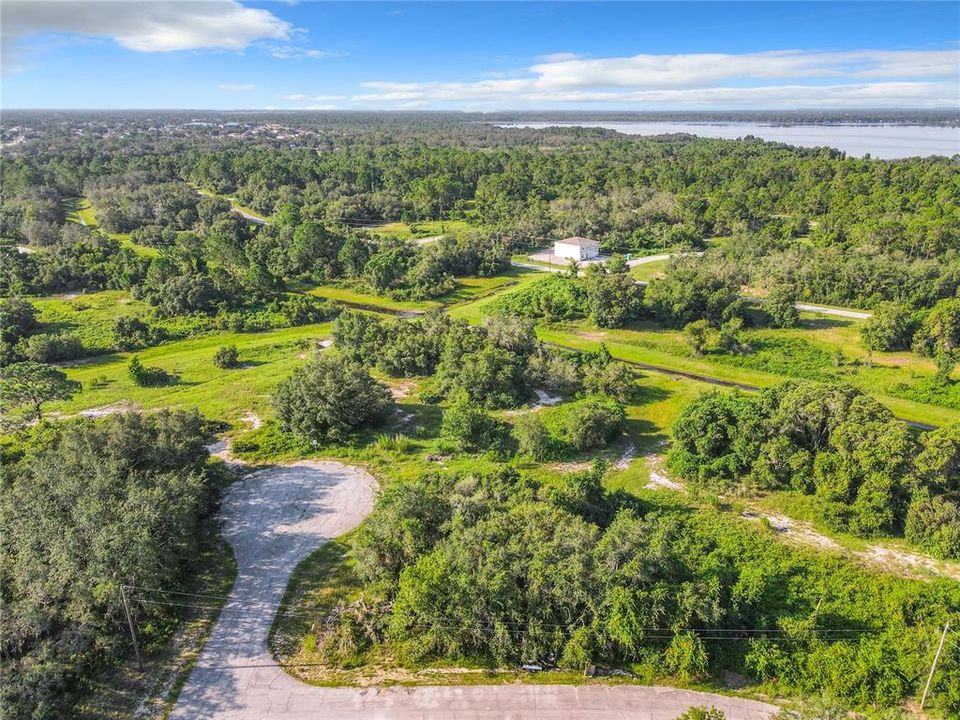 На продажу: $33,000 (0.26 acres)