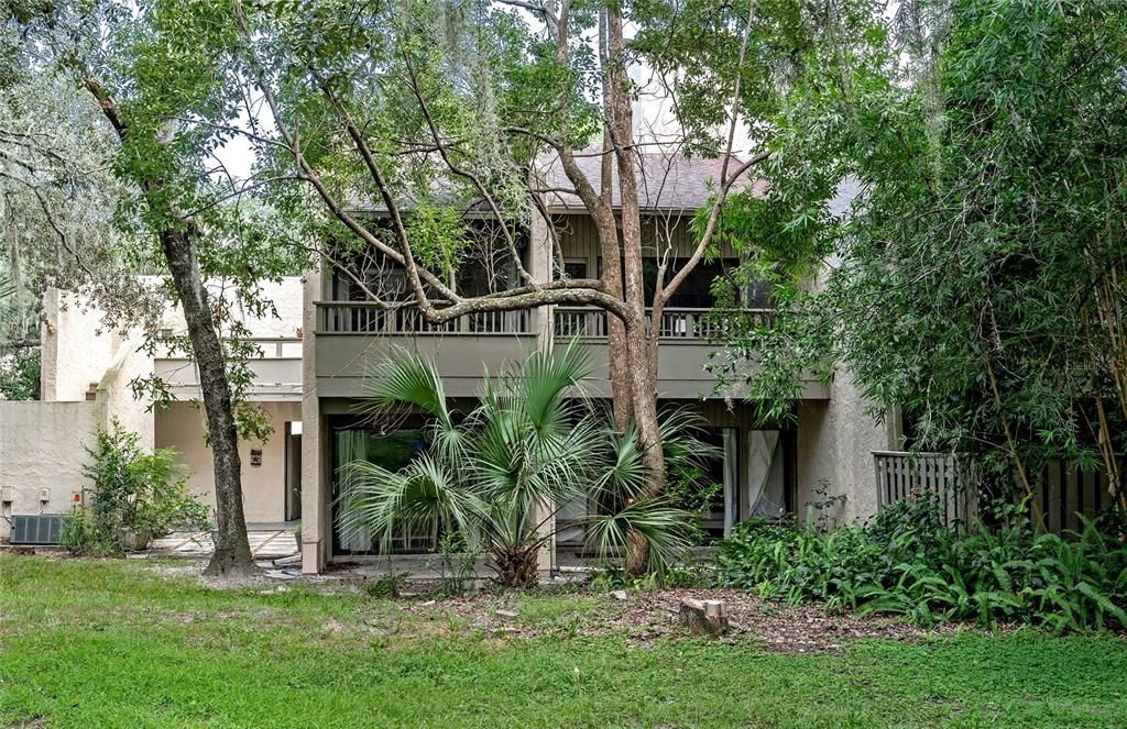 Beautiful villa with 3 balconies