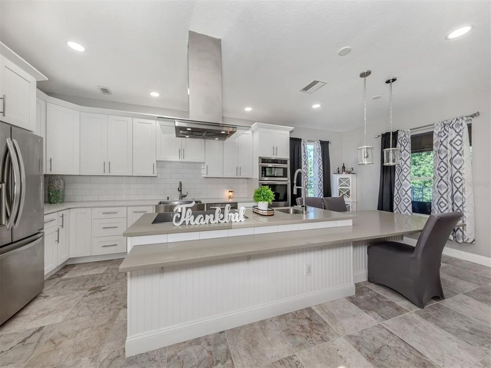 This spacious kitchen is a one that every chef will love!