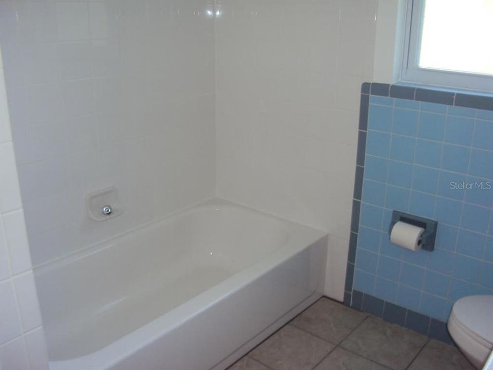 For Sale: $426,500 (3 beds, 1 baths, 1285 Square Feet)