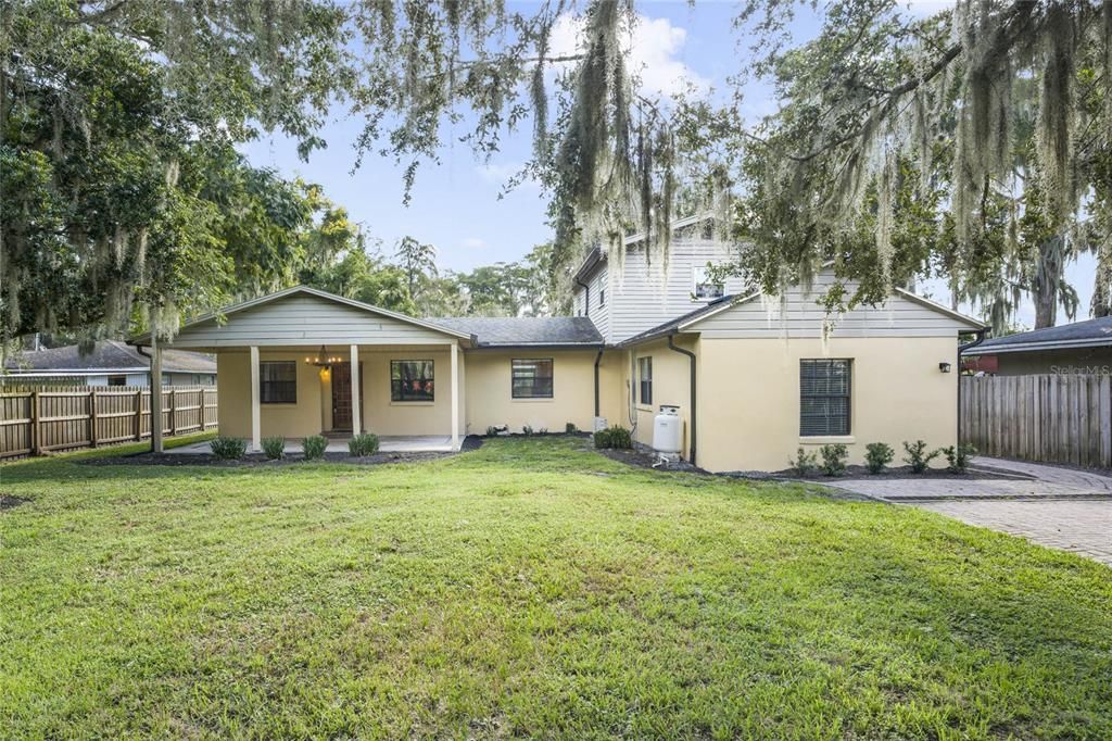 For Sale: $695,000 (3 beds, 2 baths, 2304 Square Feet)