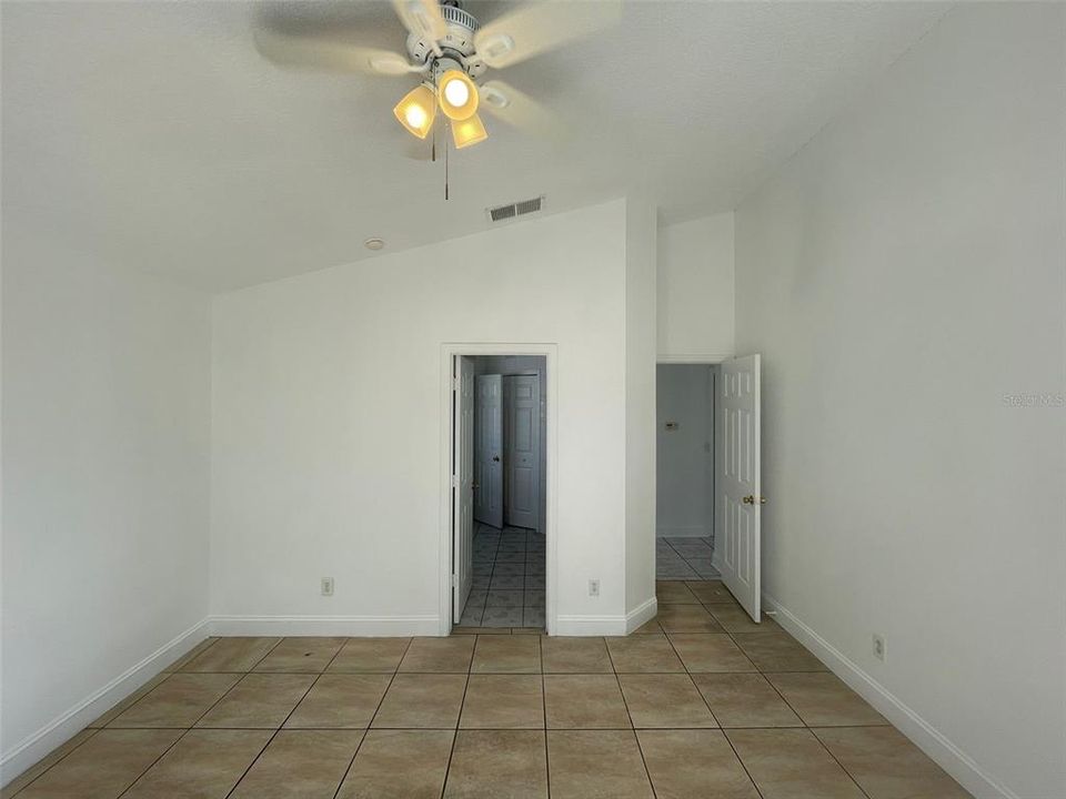 Active With Contract: $2,250 (3 beds, 2 baths, 1450 Square Feet)