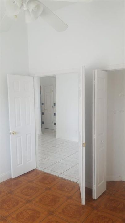 For Rent: $2,400 (3 beds, 2 baths, 1450 Square Feet)