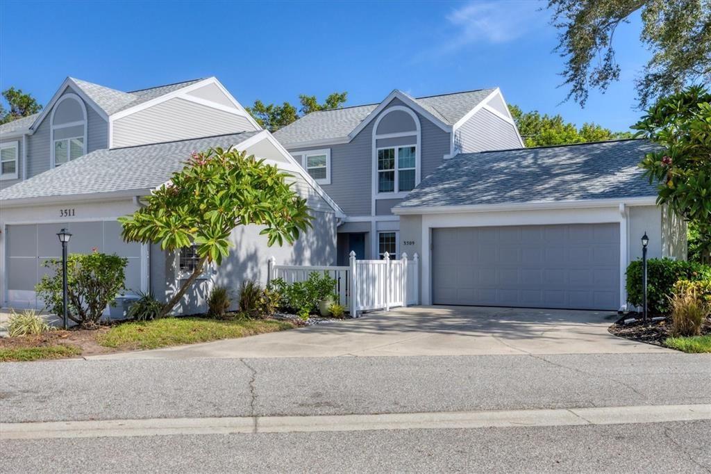 For Sale: $499,000 (3 beds, 3 baths, 2171 Square Feet)