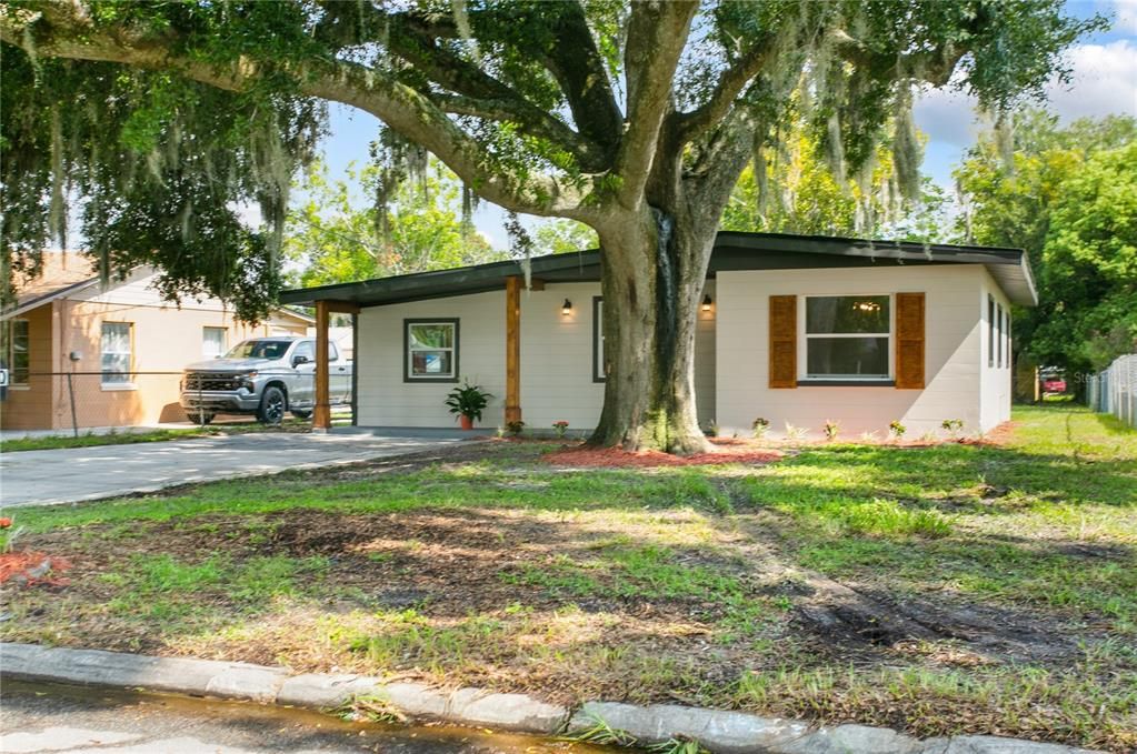 Active With Contract: $242,000 (3 beds, 1 baths, 1080 Square Feet)