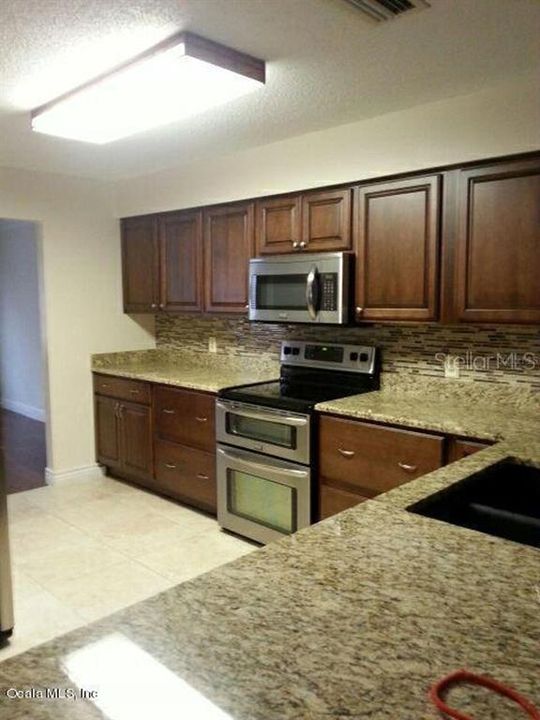 For Rent: $2,500 (4 beds, 2 baths, 2382 Square Feet)