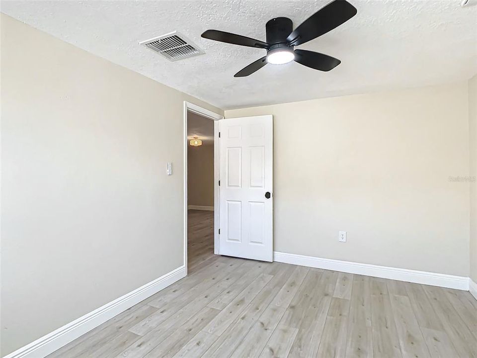 For Sale: $329,000 (4 beds, 2 baths, 1440 Square Feet)