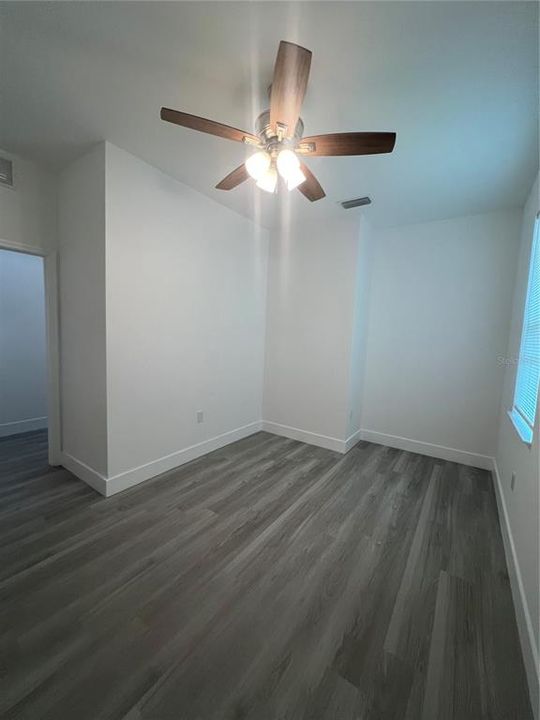 For Rent: $1,995 (3 beds, 2 baths, 1424 Square Feet)