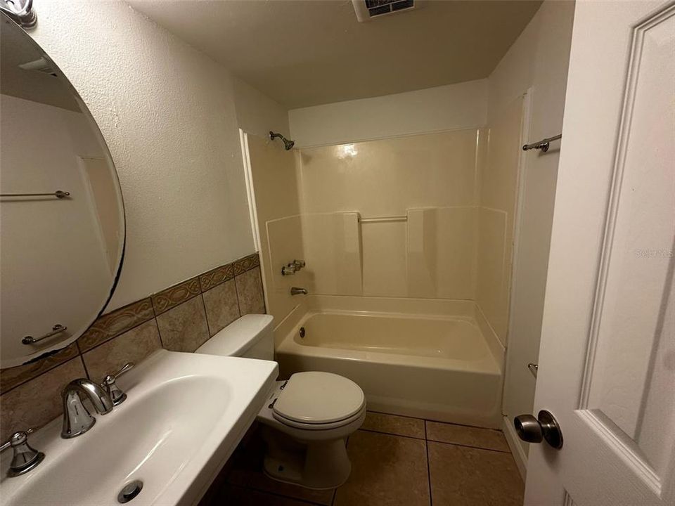 For Sale: $139,900 (2 beds, 2 baths, 1020 Square Feet)