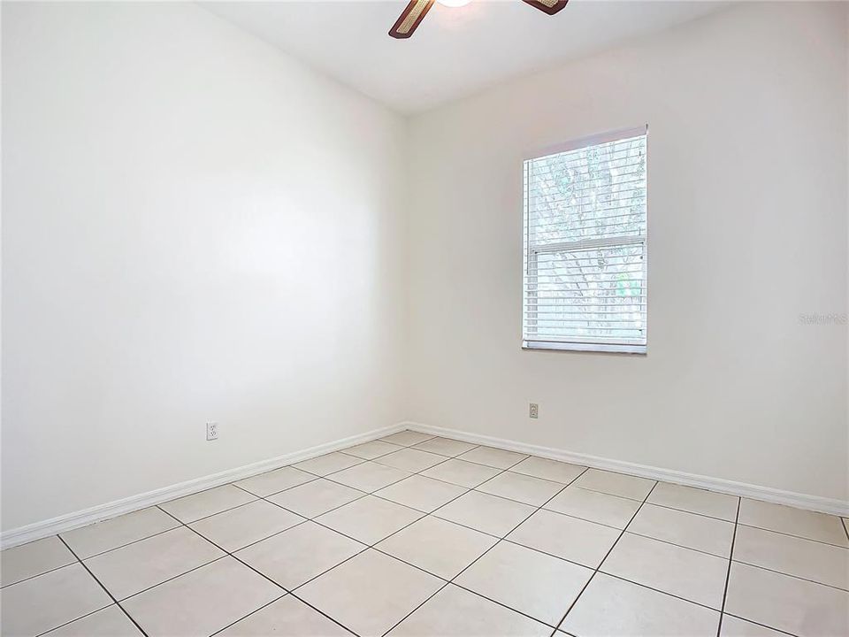 For Sale: $580,000 (4 beds, 2 baths, 2413 Square Feet)