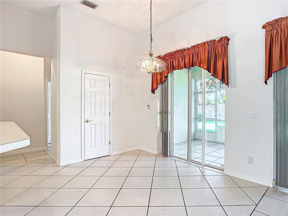 For Sale: $580,000 (4 beds, 2 baths, 2413 Square Feet)