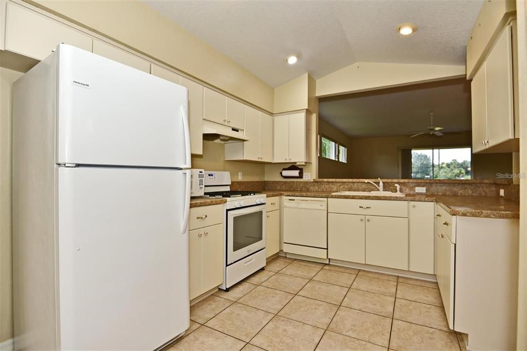 Kitchen before renovation