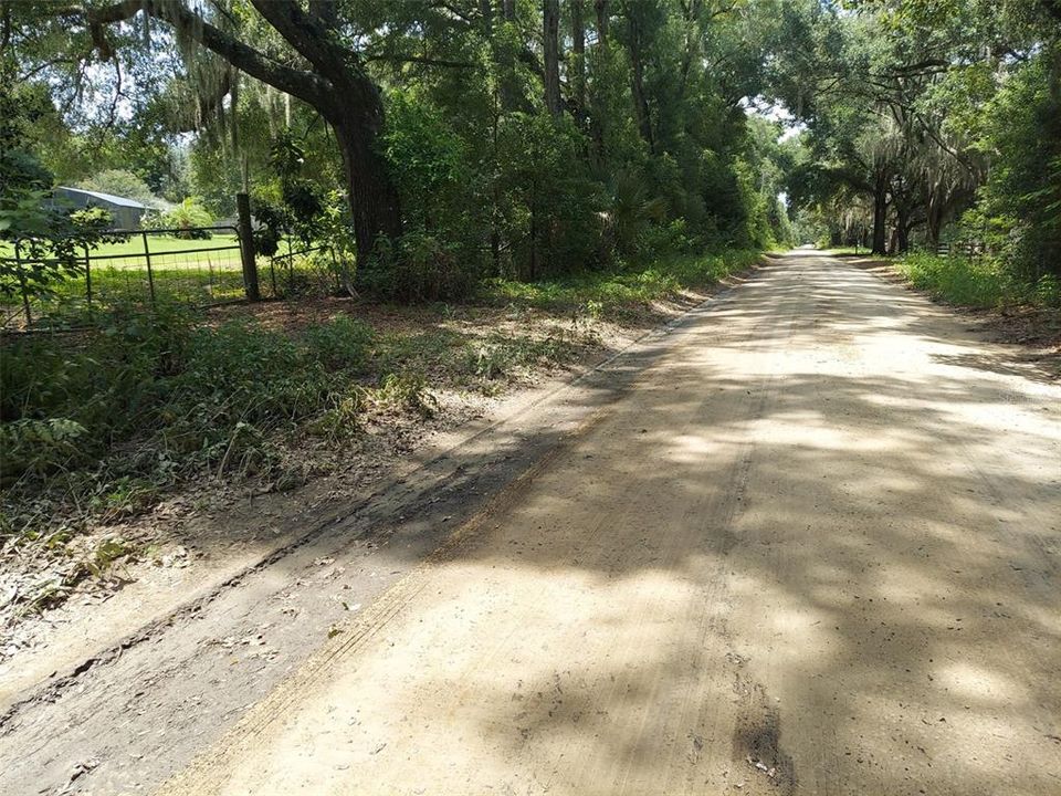 Exiting to a Lovely Country Lane and Easy Access to your Workshop