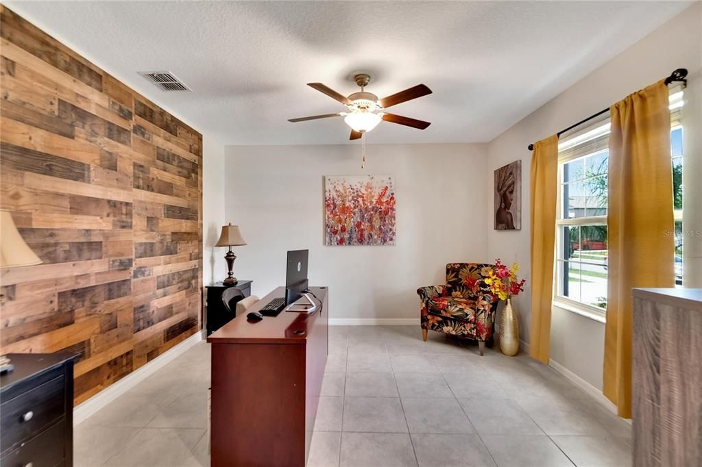 For Sale: $457,000 (4 beds, 2 baths, 2635 Square Feet)