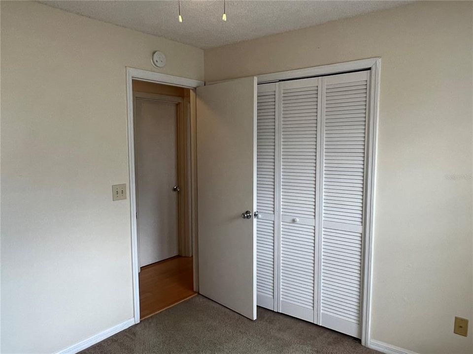 For Sale: $195,000 (2 beds, 1 baths, 1342 Square Feet)