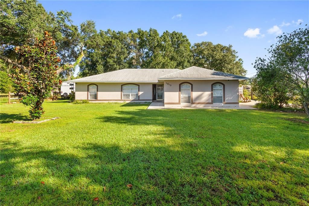 For Sale: $325,000 (3 beds, 2 baths, 1769 Square Feet)