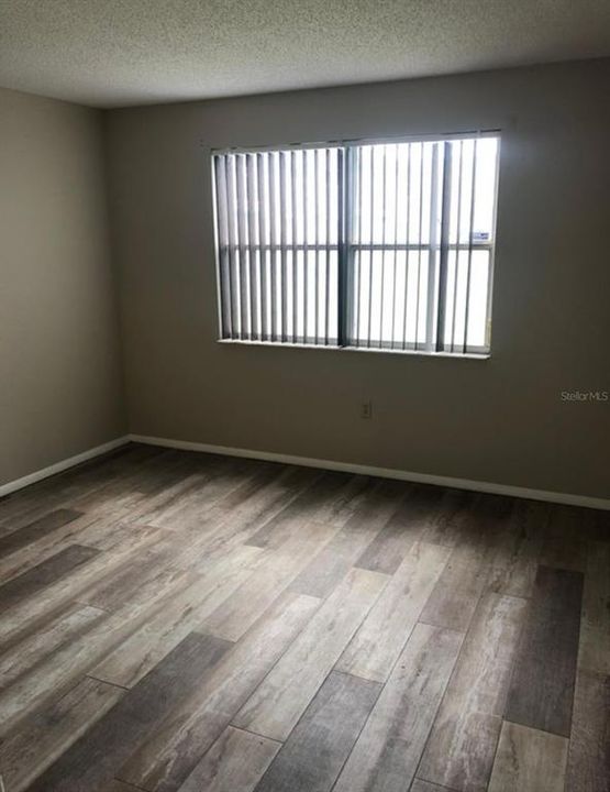 For Rent: $1,991 (2 beds, 2 baths, 879 Square Feet)